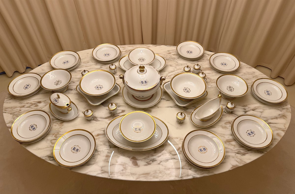 Monogrammed Paris Porcelain Dinner Service For 10 People - 19th Century-photo-3