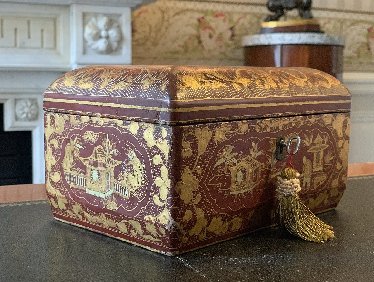 Red Lacquered Box / Casket From China – 19th Century-photo-2