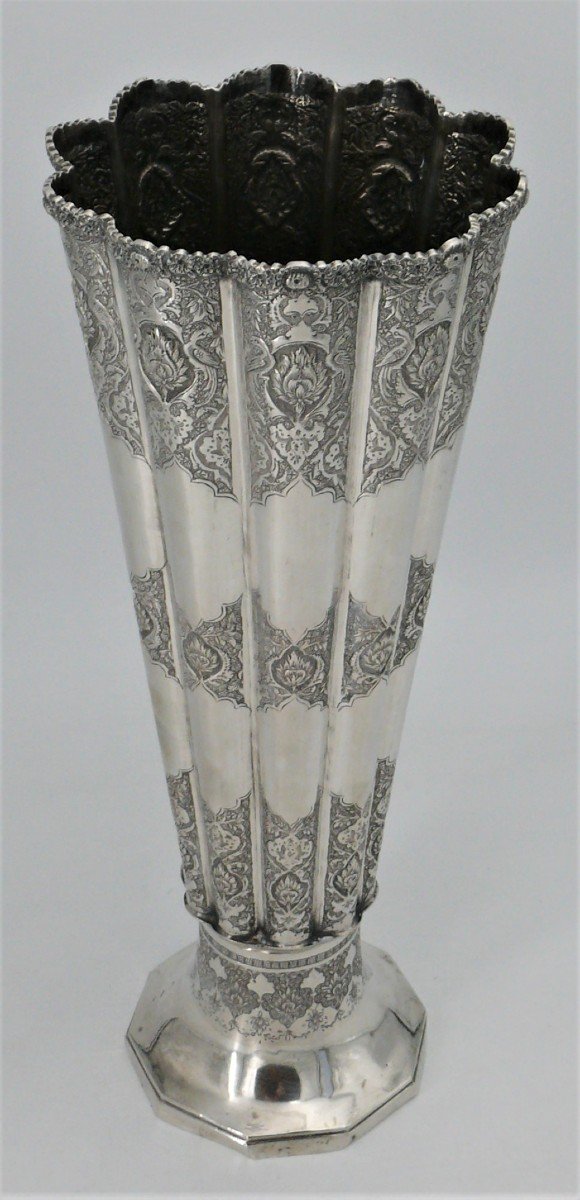 Large Kadjar/qadjar Vase Sterling Silver, Chased Repoussé, 19th Century, Persia.-photo-2