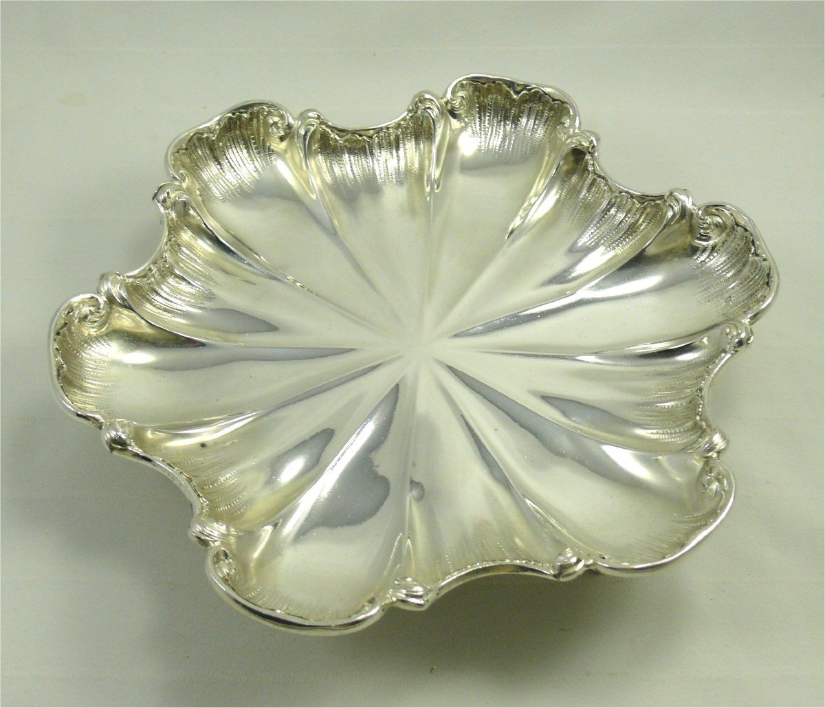 Cup On Polylobed Feet, Sterling Silver Minerva, Louis XV Style.