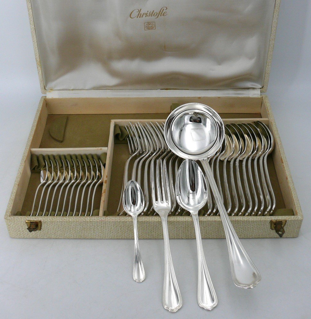 Christofle Spatours Model, 37 Piece Cutlery Set In Silver Metal, Excellent Condition.