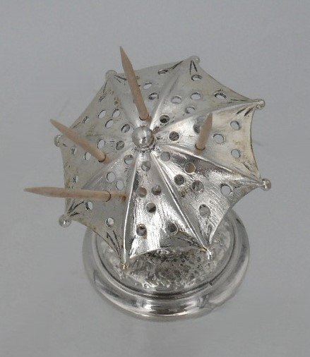 Christofle, Bear Toothpick Holder In Silver Metal, In Excellent Condition.-photo-1