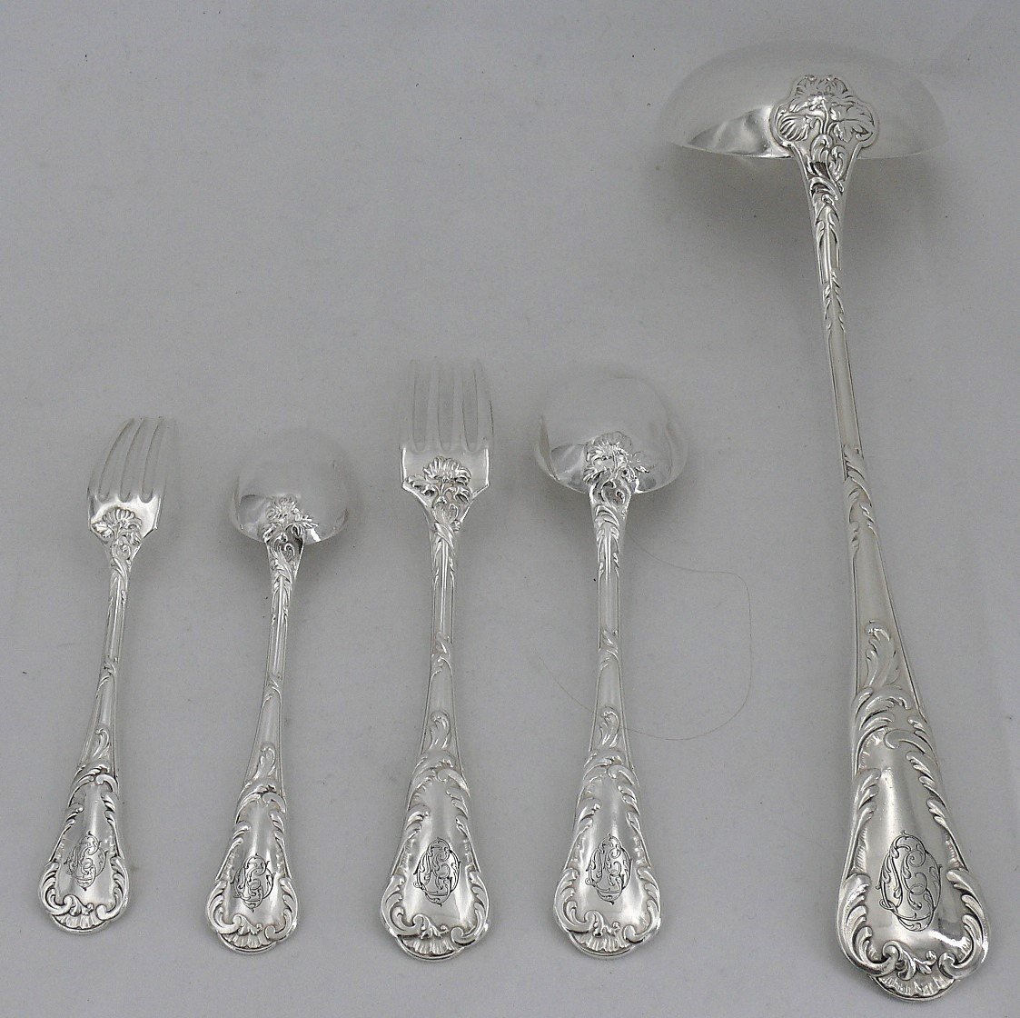 Christofle Chrysanthemum Model, 49-piece Silver-plated Metal Cutlery Set With "lo" Monogram.-photo-4