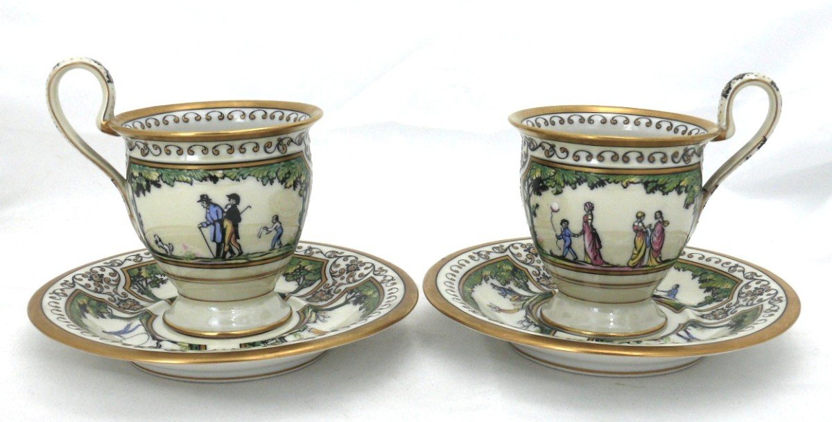 Raynaud, Porcelaine De Limoges, Promenade Au Palais Royal, Paire De Tasses En Excellent état.