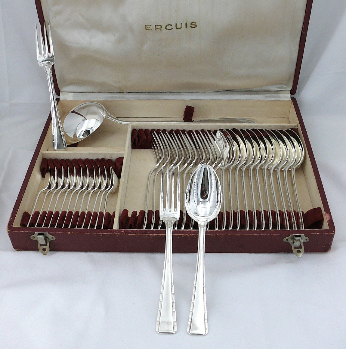 Ercuis Neptune, Art Deco, 37 Piece Silver Plated Cutlery Set, Excellent Condition.