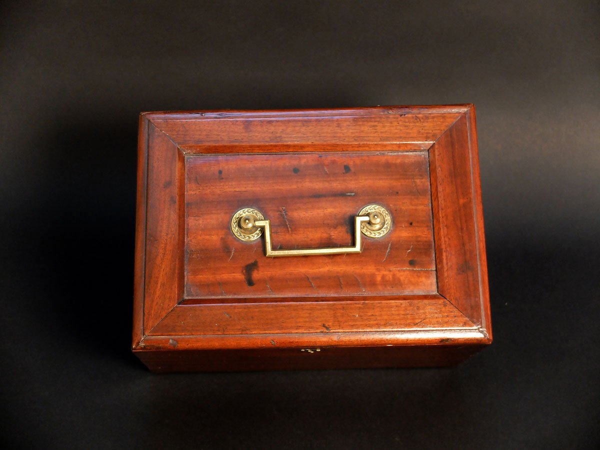Solid Mahogany Box From The Restoration Period-photo-4