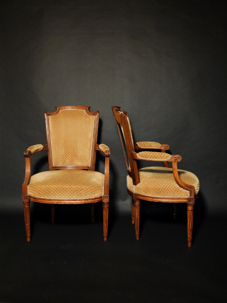 Suite Of 4 Cabriolet Armchairs From The Louis XVI Period-photo-2