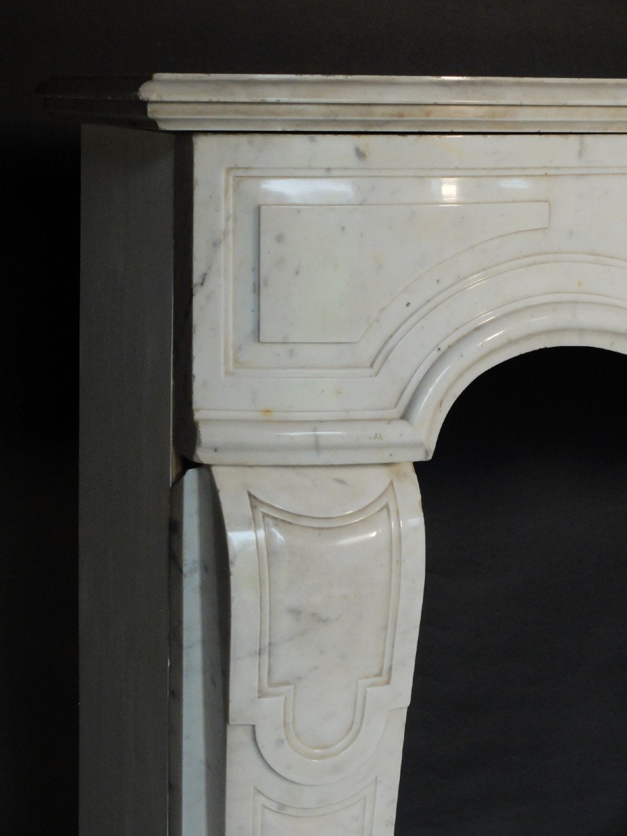 18th Century Fireplace In White Marble-photo-3