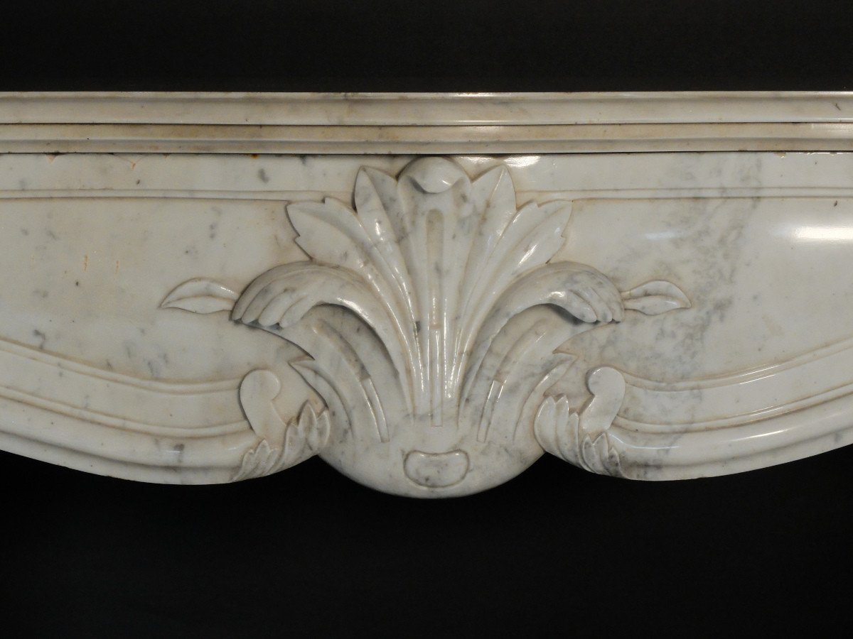 18th Century Fireplace In White Marble-photo-4