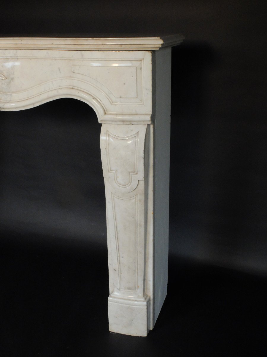 18th Century Fireplace In White Marble-photo-1