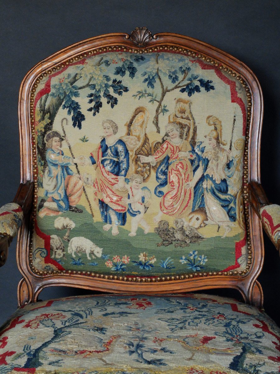 Suite de 4 fauteuils à la Reine estampillés de Delanois-photo-7