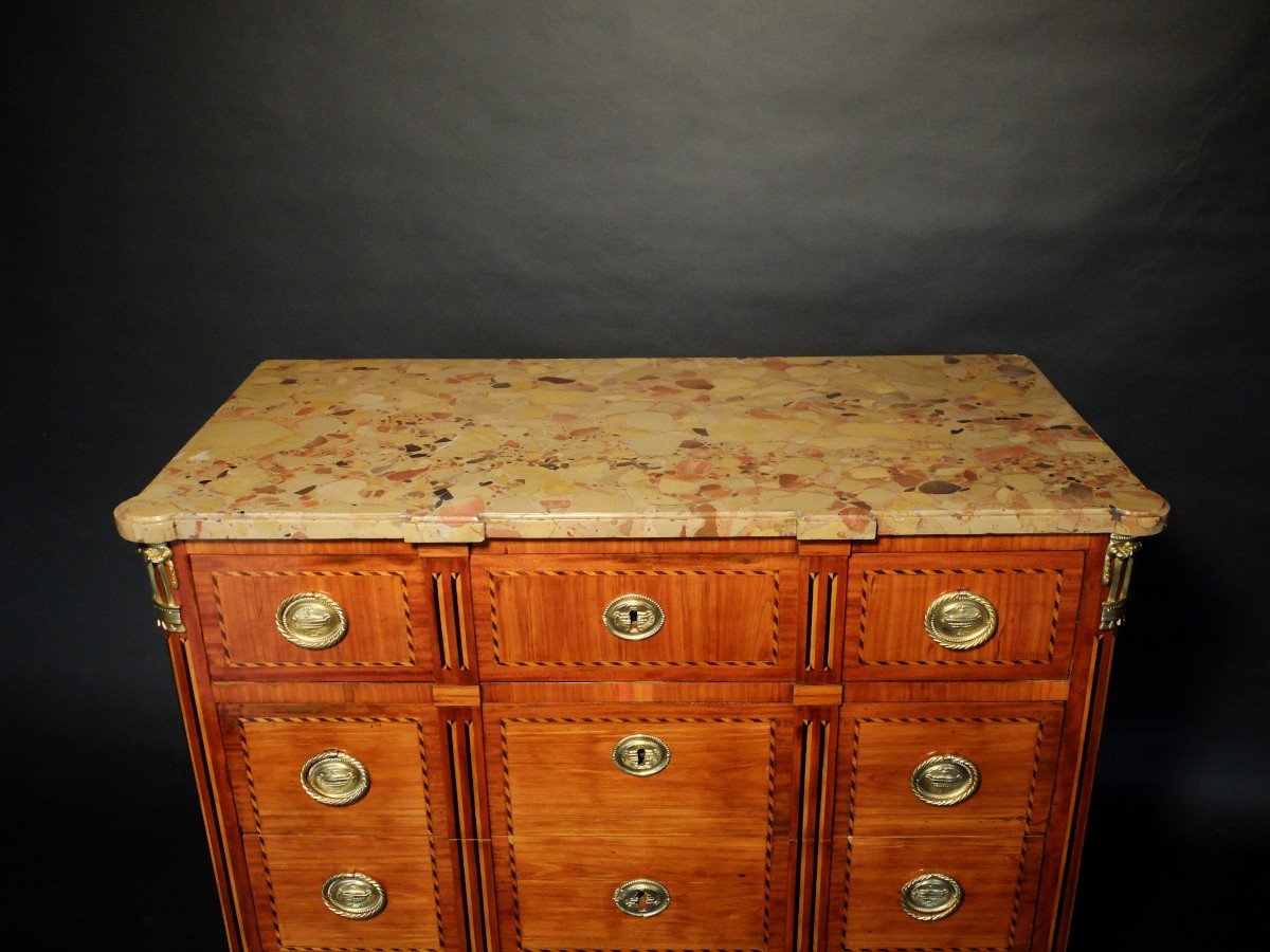 Commode Louis XVI en marqueterie de bois de rose-photo-3