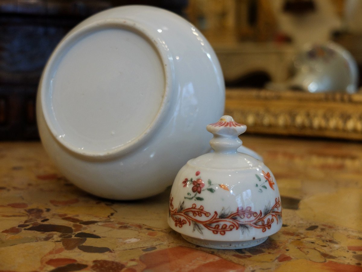 Jug And Its Cup, East India Company, 18th Century.-photo-1