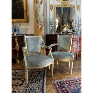 Paire de fauteuils laqués d'époque Louis XVI