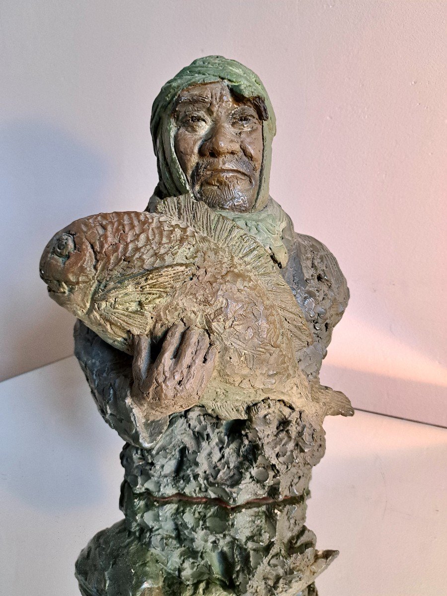 Polychrome Terracotta Bust "the Beautiful Inuit And His Big Fish"