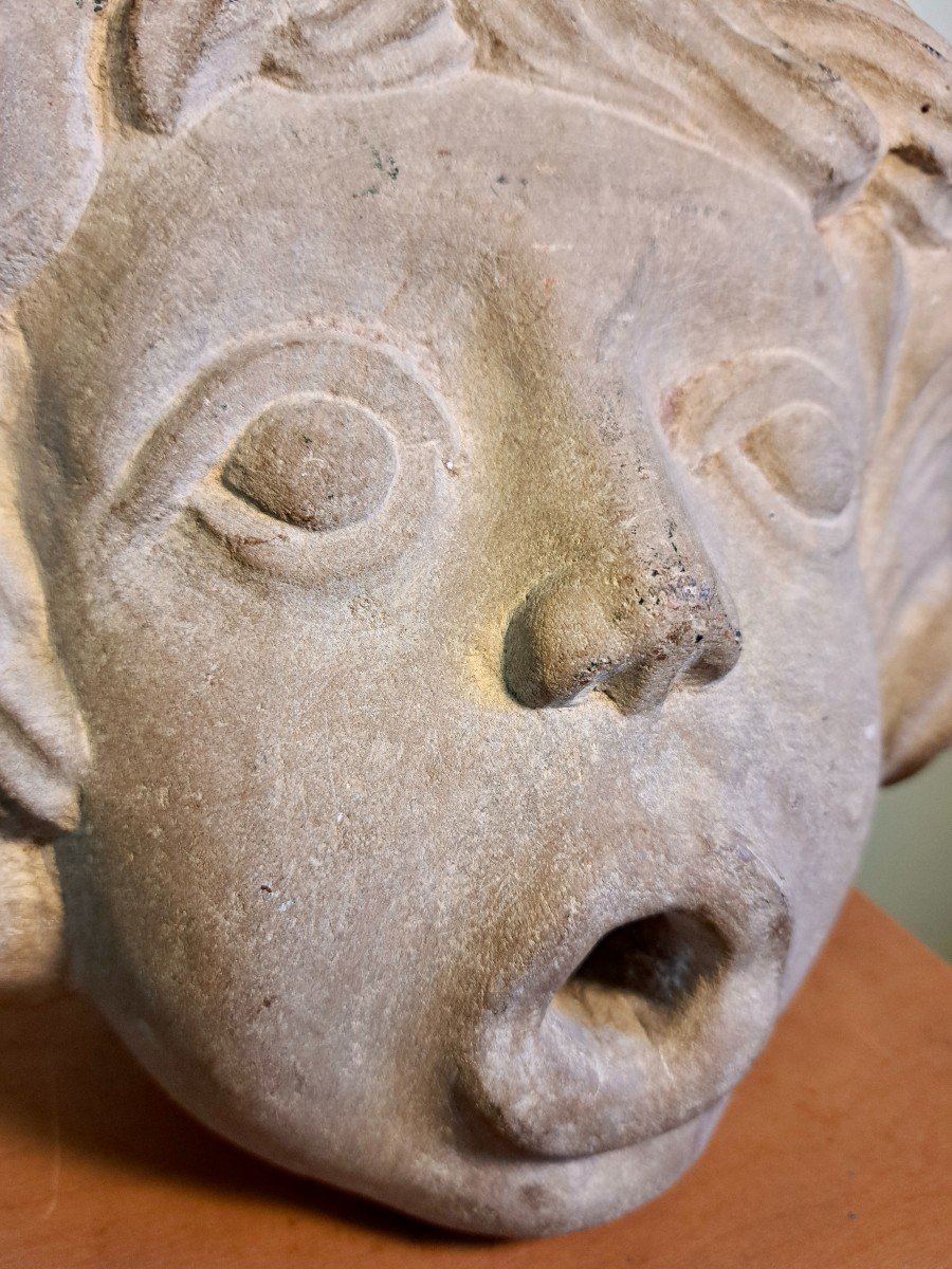 Stone Love Head Fountain Mask-photo-2