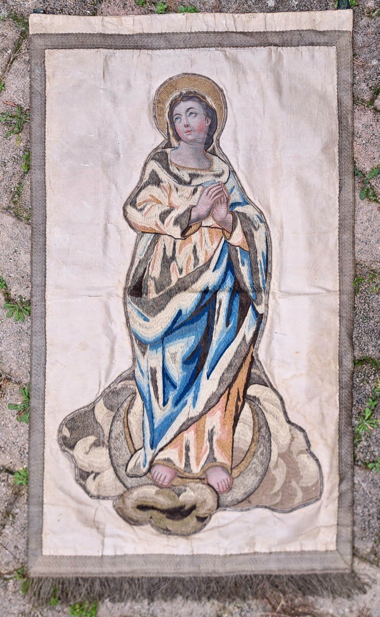 Processional Banner Or Embroidered Silk Hanging "immaculate Virgin" -photo-2