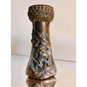 Art Nouveau Vase In Bronze With Naturalist Decorations Signed Géo Cachet Fm