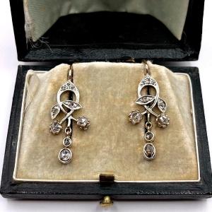 4835. Art Nouveau Earrings With Diamonds