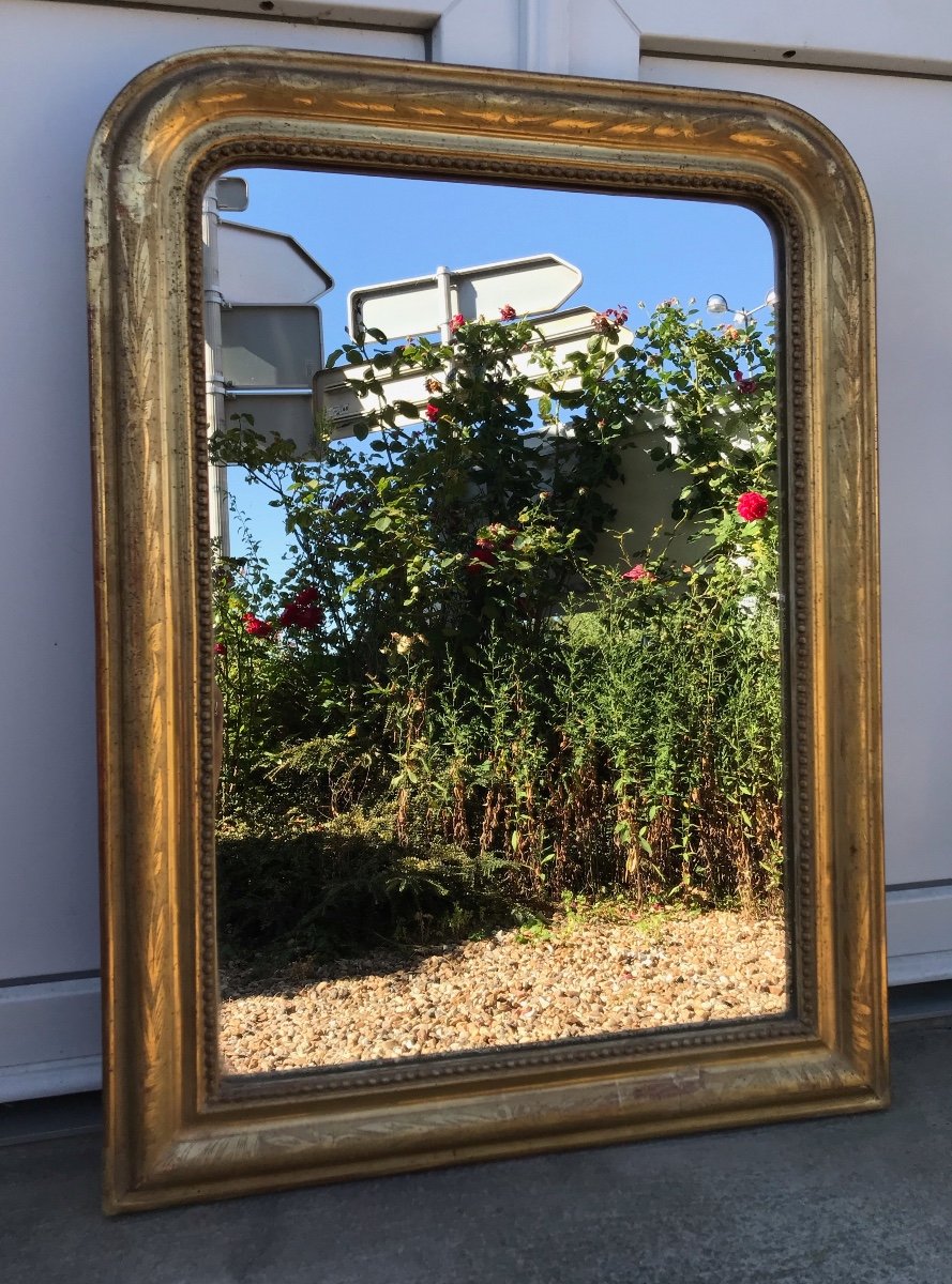 Miroir Louis-philippe Doré à La Feuille d'Or 73 X 54,5 Cm