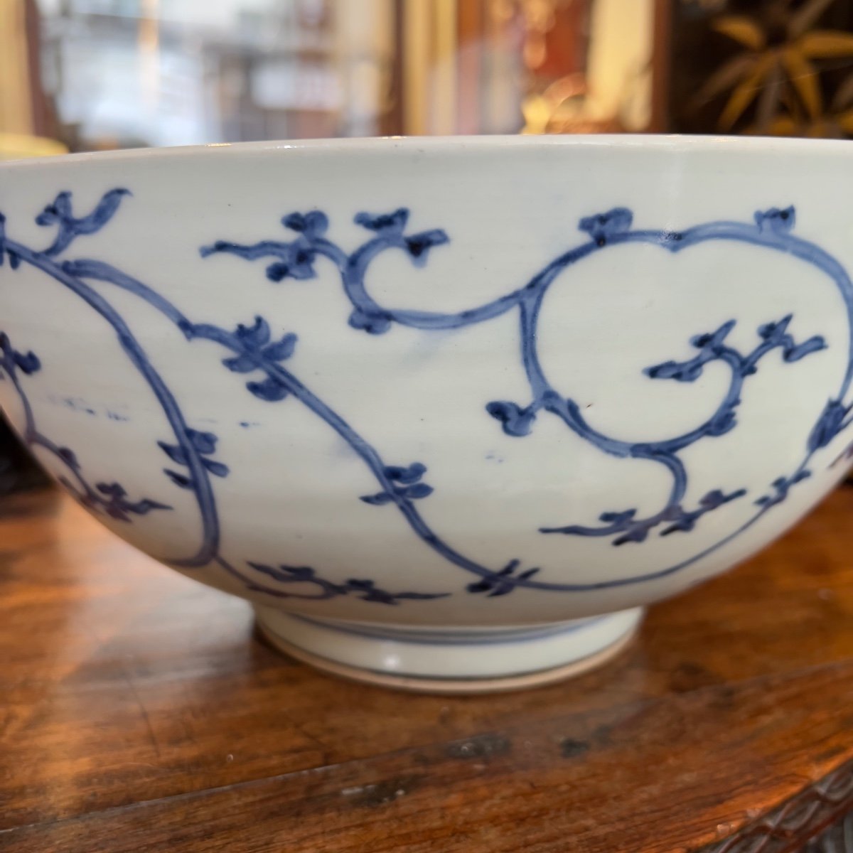 Large Japanese Blue And White Porcelain Bowl, Japan, Arita, Edo Period, Late 18th Century -photo-2