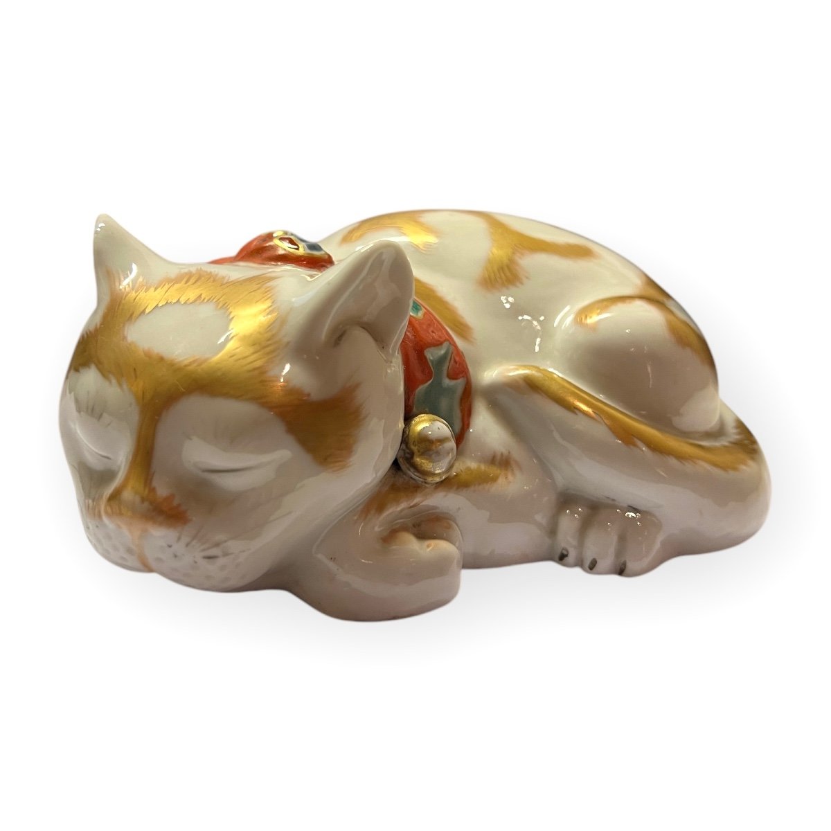 Japon, Chat Endormi En Porcelaine Japonaise De Kutani, époque Meiji-photo-1