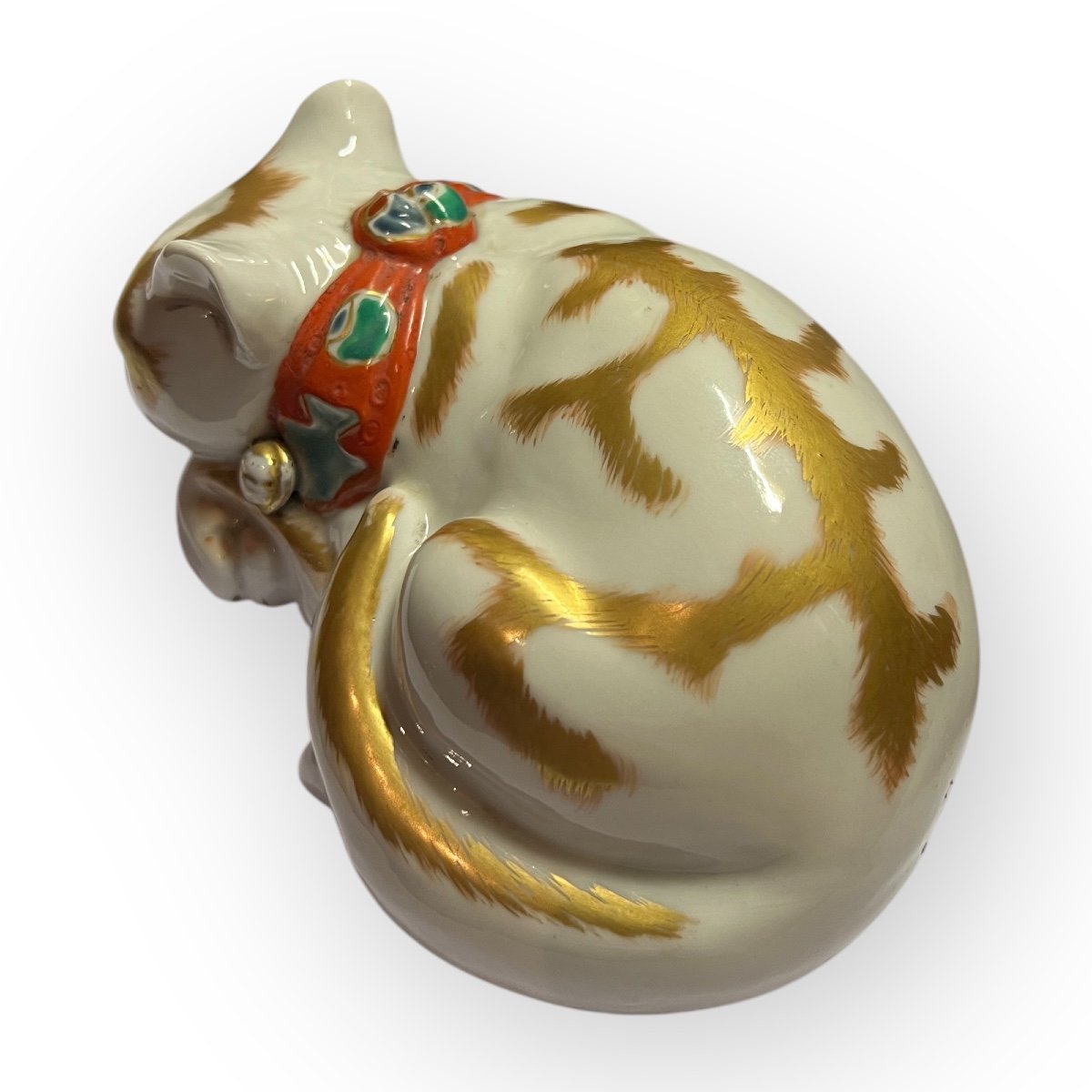 Japon, Chat Endormi En Porcelaine Japonaise De Kutani, époque Meiji-photo-2