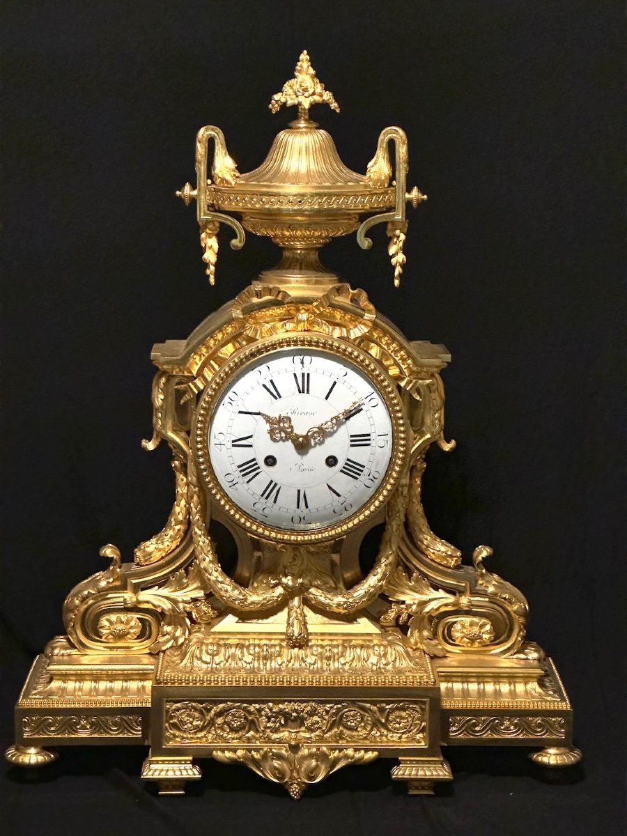 Exceptionnelle Pendule Napoléon III En Bronze Doré XIXème : Un Chef d'œuvre d'élégance-photo-7