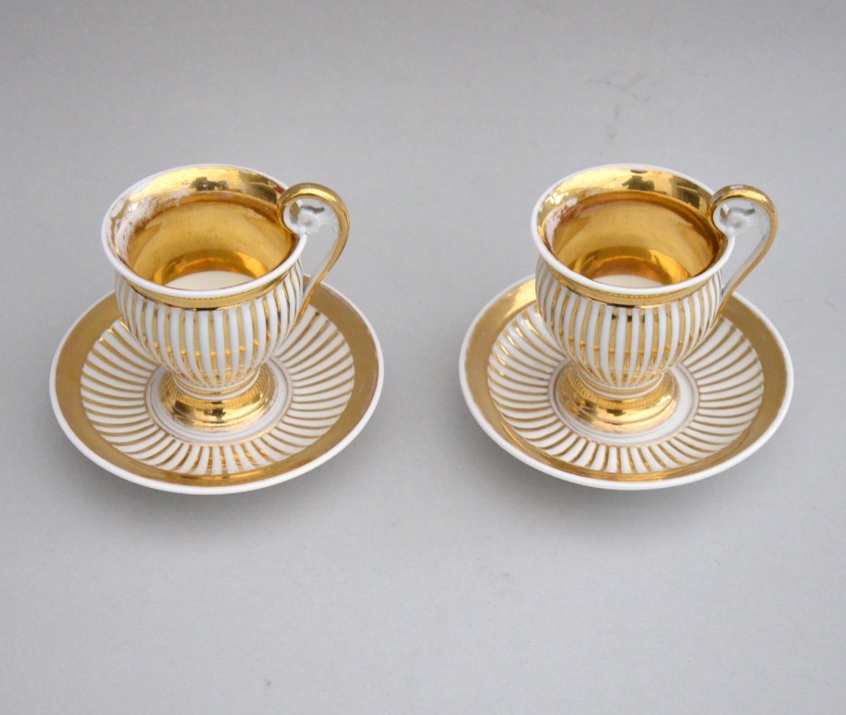 Pair Of Empire Porcelain Cups With Golden Decor 19th Century-photo-2