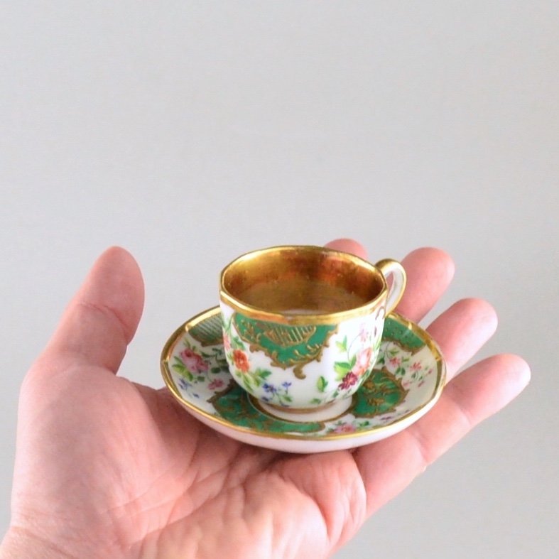 Miniature Tasse En Porcelaine De Bruxelles &agrave; D&eacute;cor Floral Manufacture Faber &agrave; Ixelles 1830