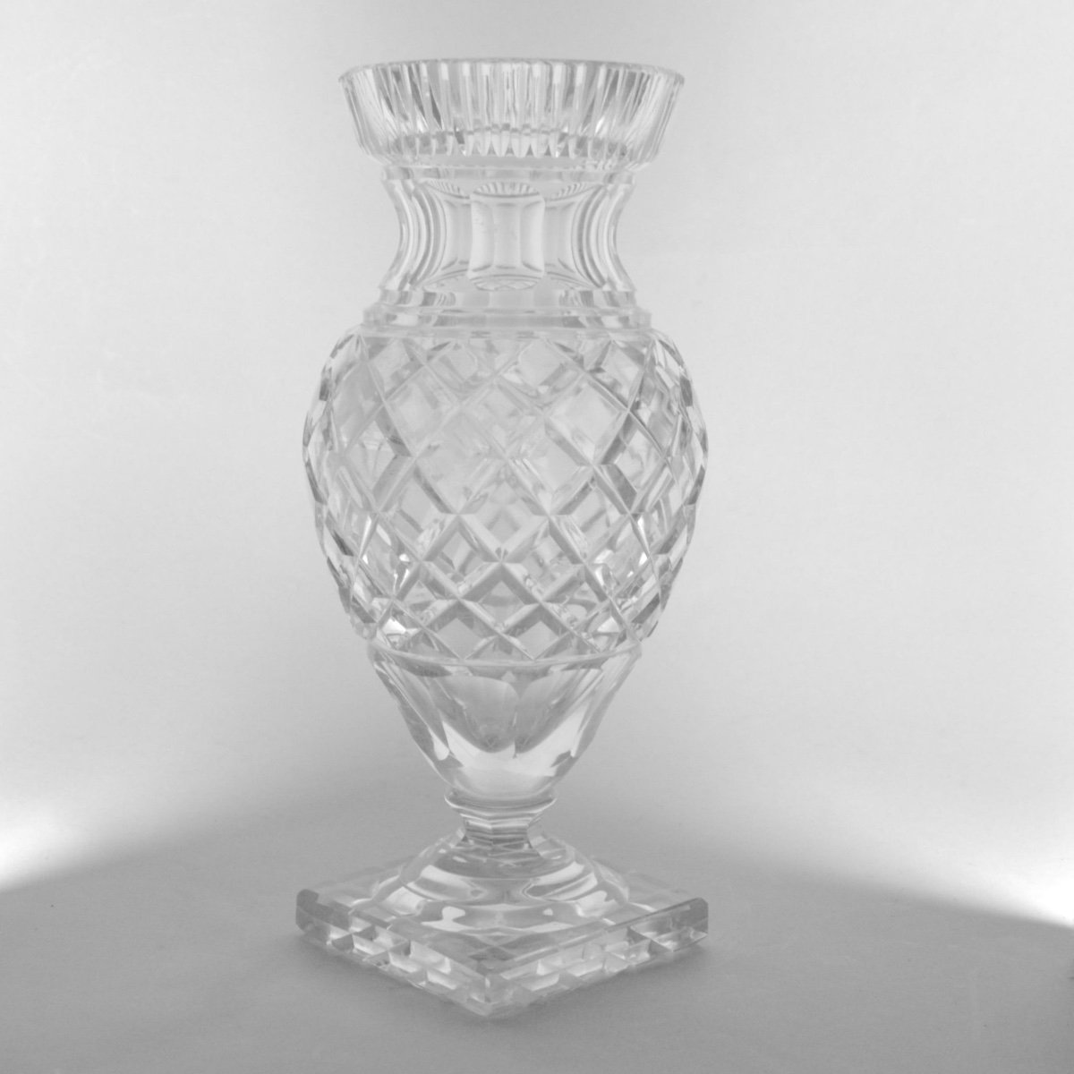 19th Century Diamond Decor Crystal Vase-photo-2