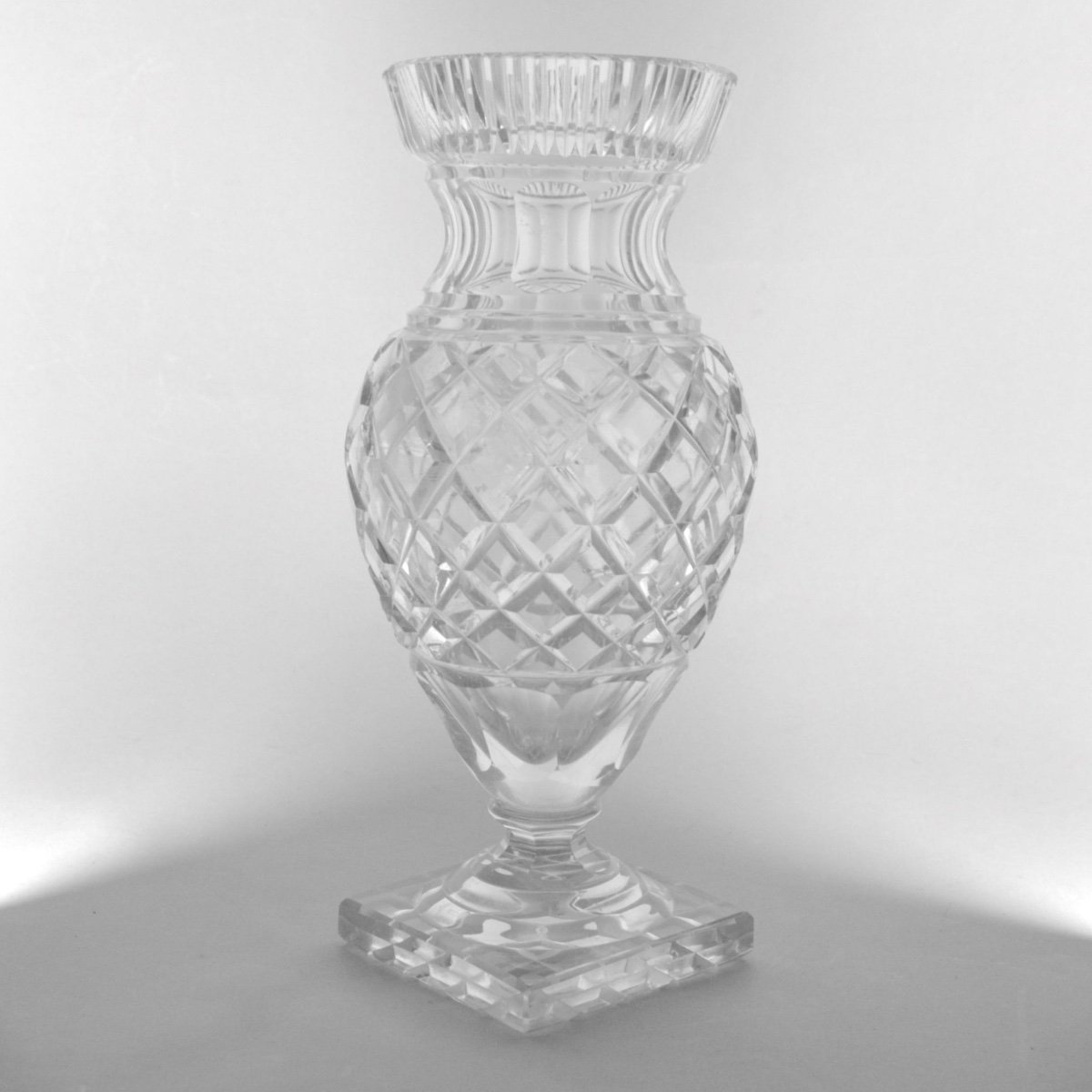 19th Century Diamond Decor Crystal Vase-photo-3