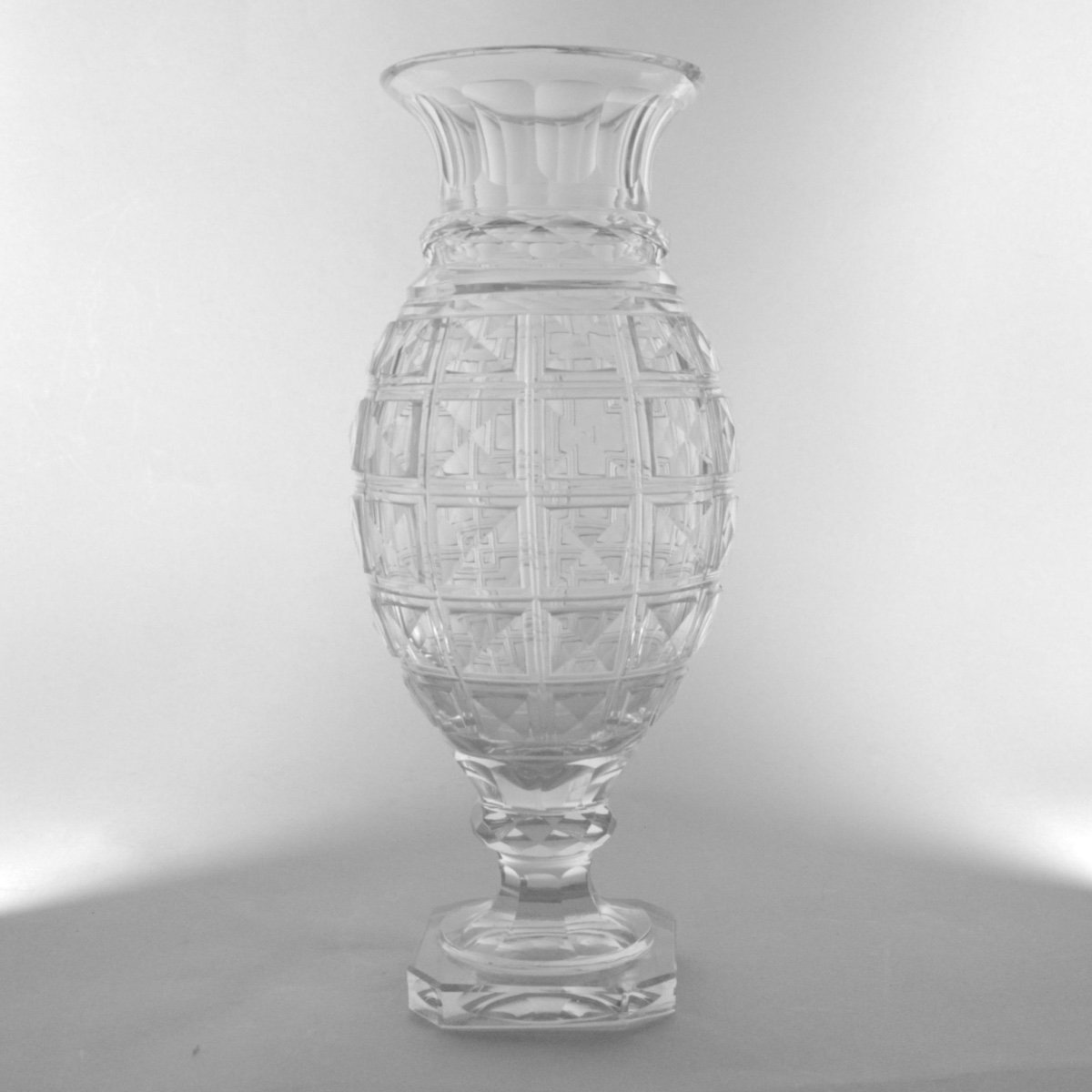 19th Century Diamond Decor Crystal Vase-photo-4