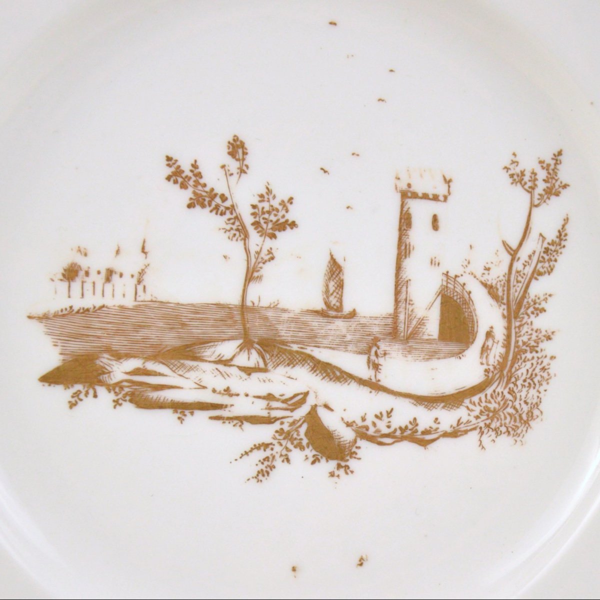 Assiette En Porcelaine De Bruxelles Louis Cretté à Décor Doré Paysage Circa 1800 Signé Lc-photo-3