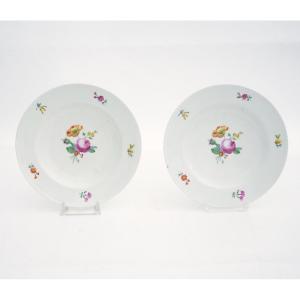 Pair Of Vienna Porcelain Plates With Floral Decor 18th Century Circa 1791