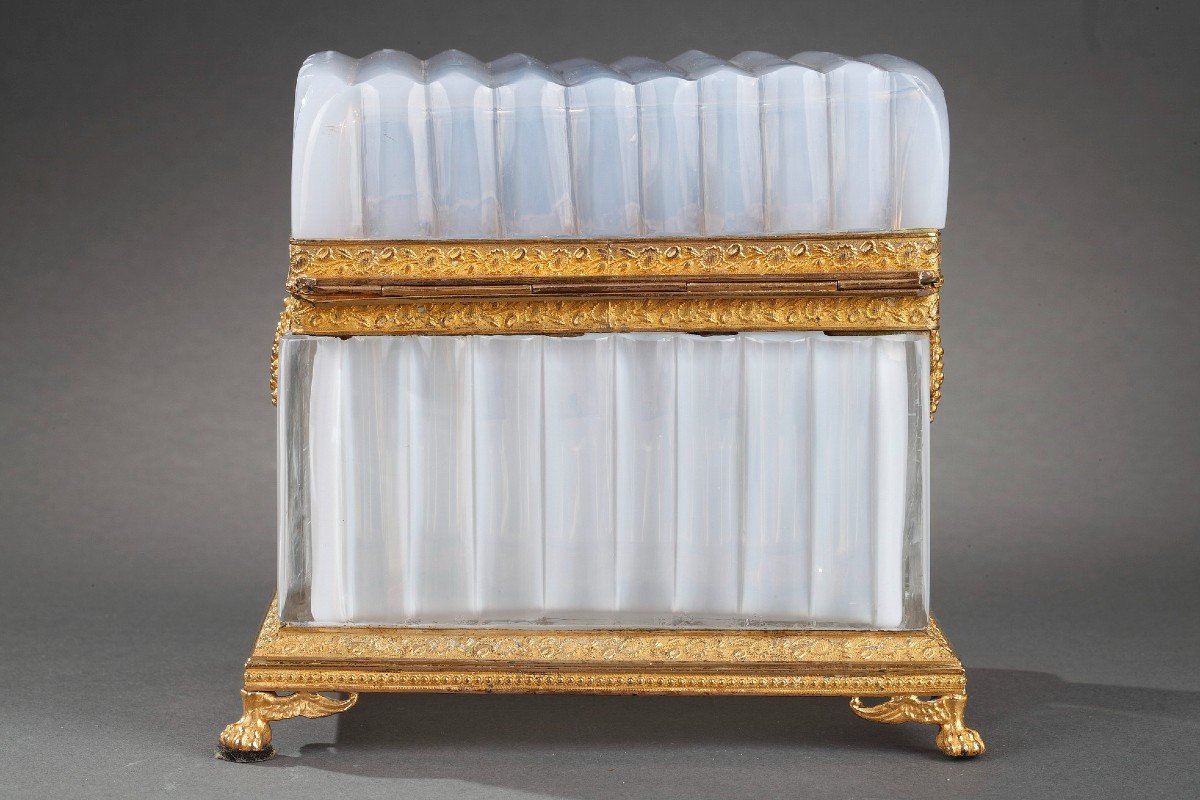 Charles X Period White Opaline Box -photo-3