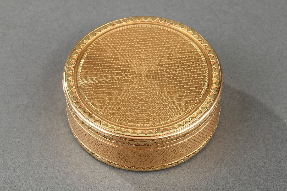 Louis XVI Gold Candy Box By Mathieu Pionnier -photo-2