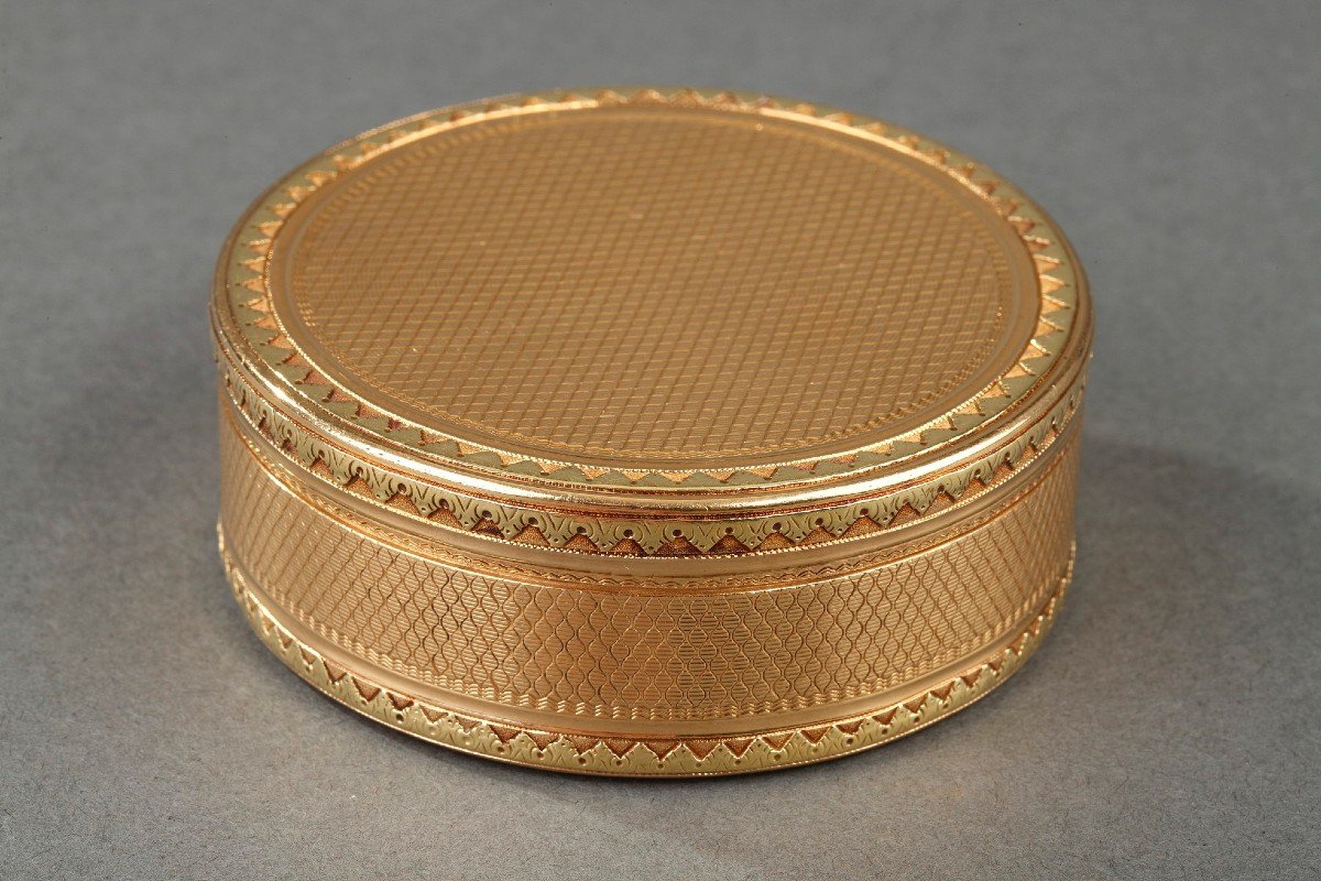 Louis XVI Gold Candy Box By Mathieu Pionnier -photo-4