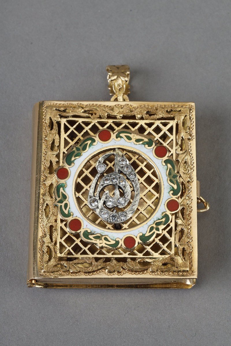 Gold And Diamond Quran Pendant, 19th Century-photo-3