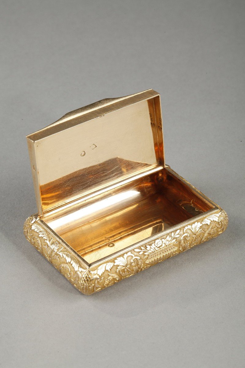 A Rectangular Gold Snuffbox, Restoration Period-photo-6