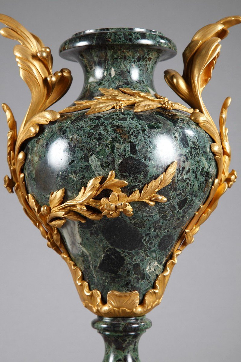 Paire De Vases En Marbre Et Bronze Doré Napoléon 3-photo-1