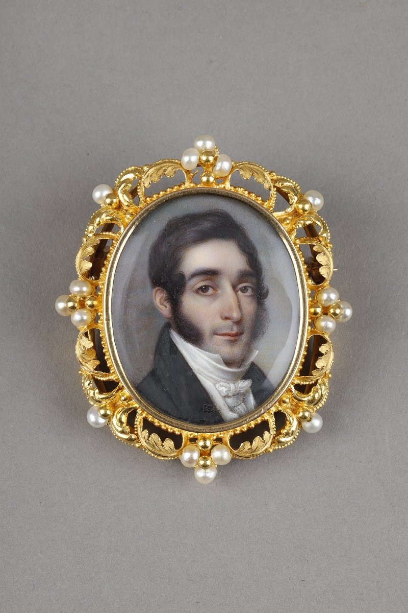 Une Miniature Portrait  Homme, Cadre En Or De La  1ère Moitié Du XIX Siècle-photo-2