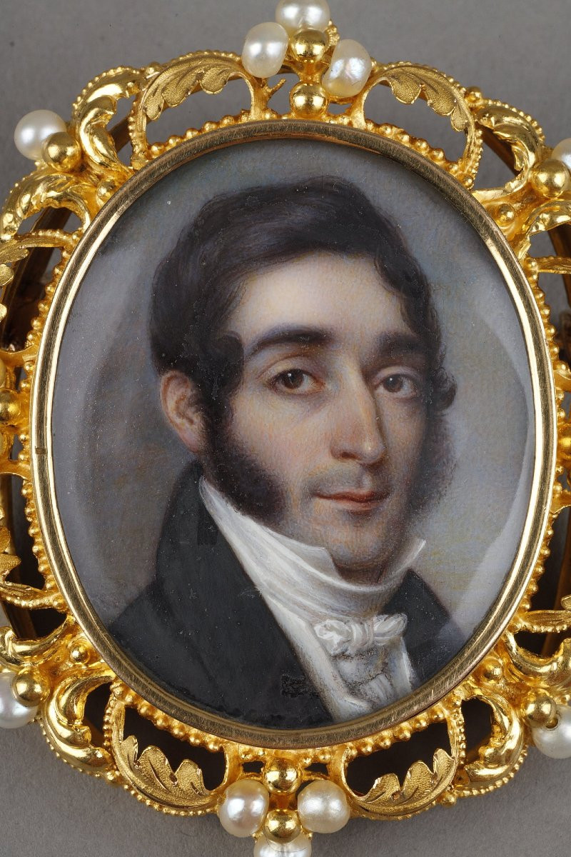 A Miniature Portrait Of A Man In A Gold Frame From The First Half Of The 19th Century-photo-3