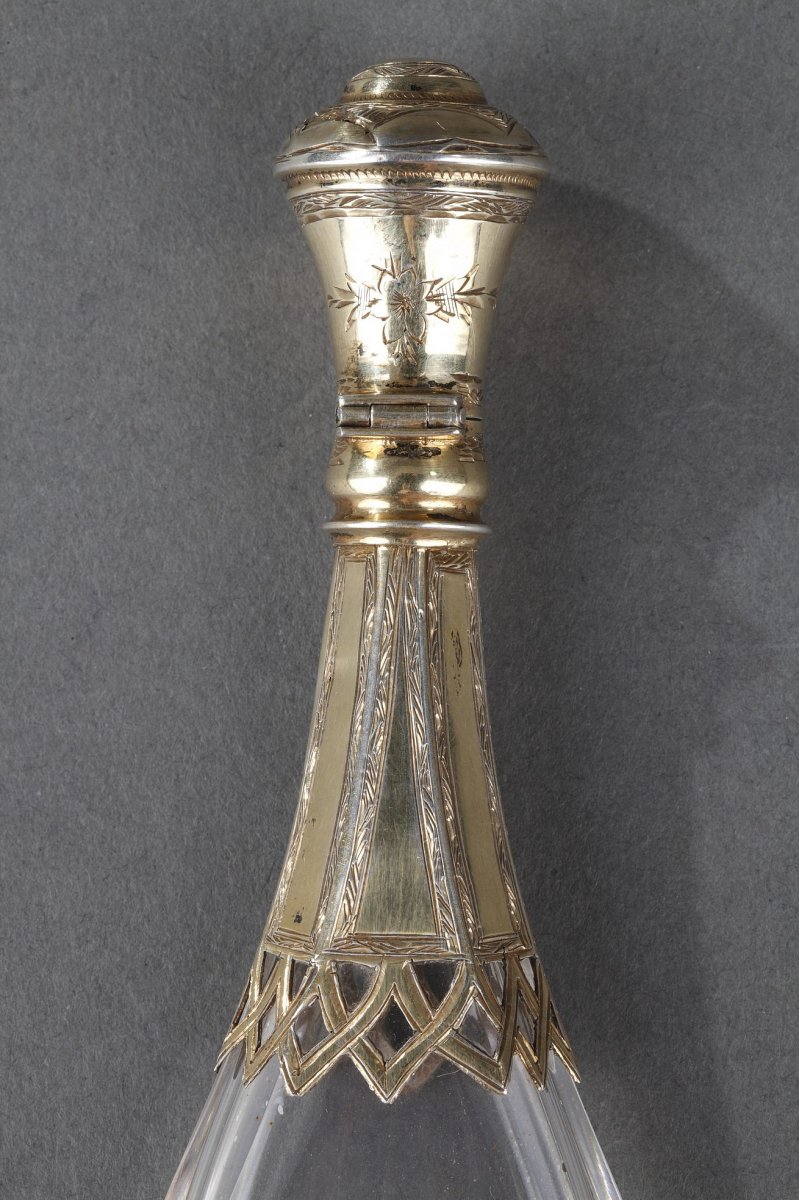 A Mid-19th Century Silver Mounted Glass Scent Bottle. -photo-3