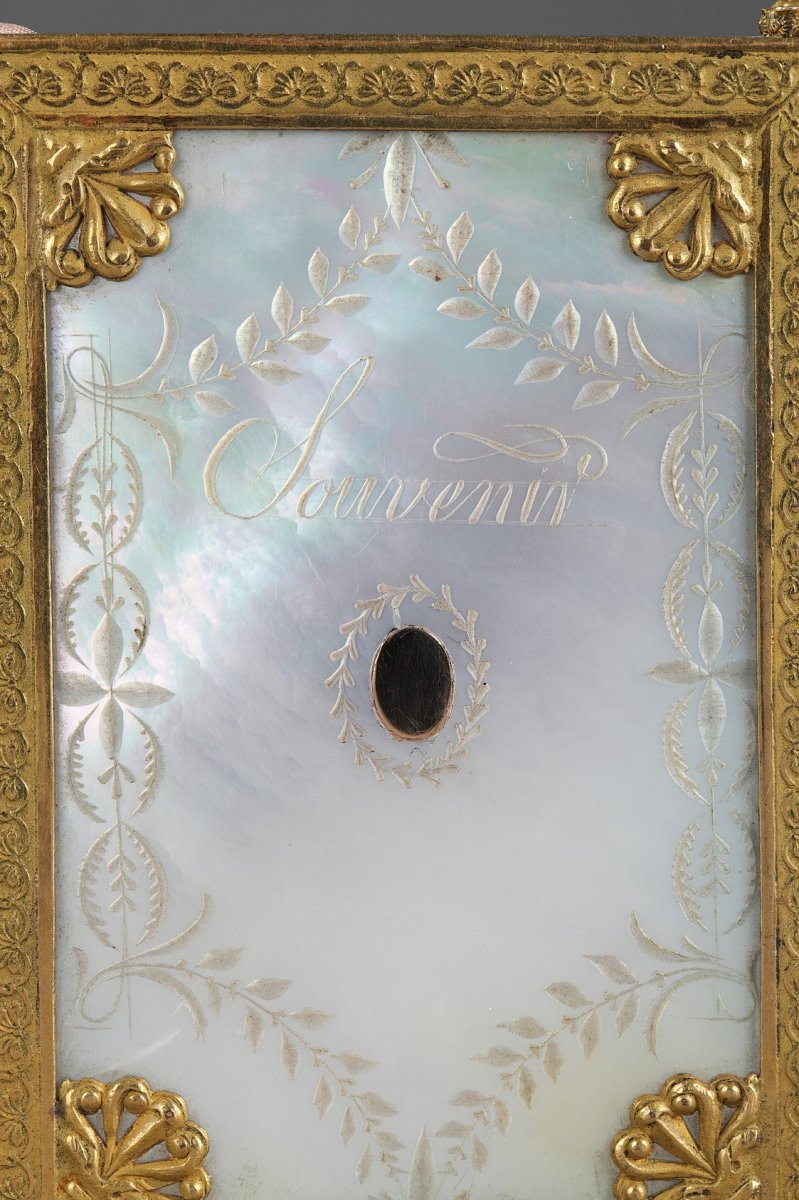 Charles X Dance Card In Mother Of Pearl And Bronze. Circa 1815-1830. -photo-1