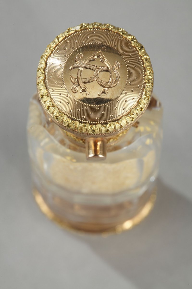 An Victorian Gold Double-ended Crystal Scent Bottle. -photo-2