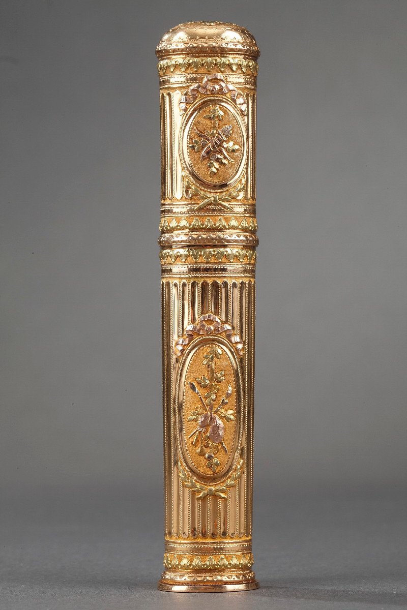 Gold Case For Wax. Louis XV Period. -photo-2