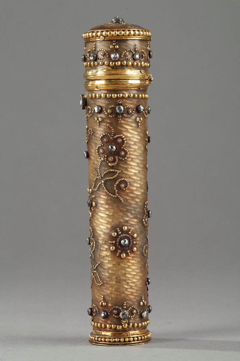 18th Century Gold And Horn Mounted Case. -photo-2