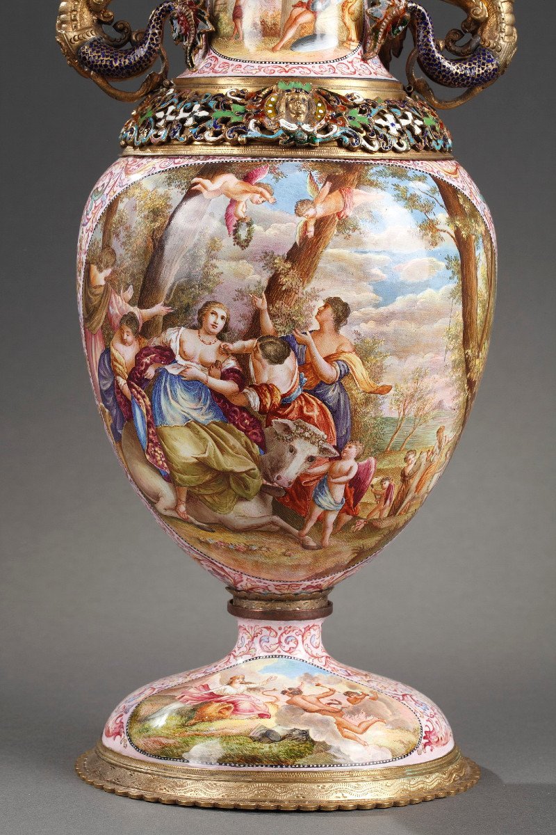 An Austrian Enamel Vase, Vienna, Circa 1880. -photo-2