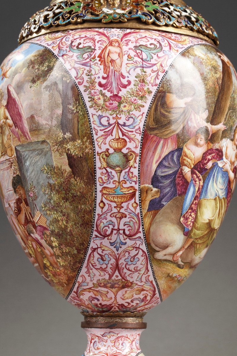 An Austrian Enamel Vase, Vienna, Circa 1880. -photo-2